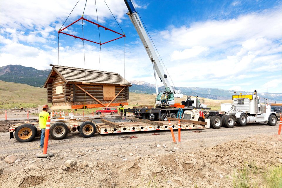 North Entrance Improvement Project: removing old entrance station (4)