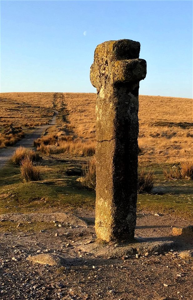 Sunrise, Moon, Nun's Cross ( Siward's Cross ), Princetown , Dartmoor National Park, Devon , UK . 23rd March 2022