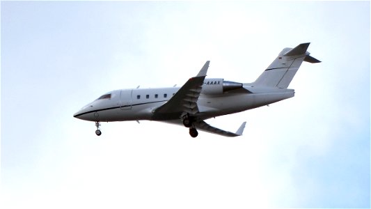 Bombardier CL-600-2B16 Challenger 604 D-AAAX Air Independence from Milan (4200 ft.)