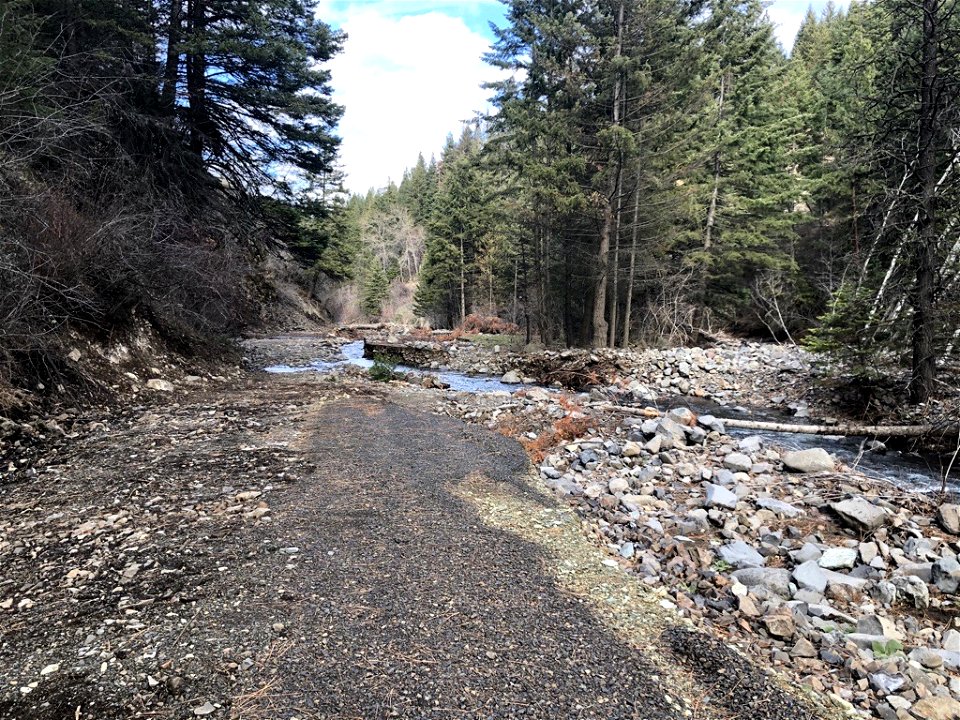 202110-Umatilla-Forest Service Road 54 before repair