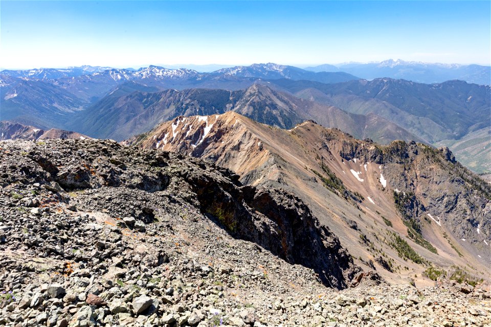 Custer-Gallatin National Forest, Emigrant Peak Trail: summit view looking south