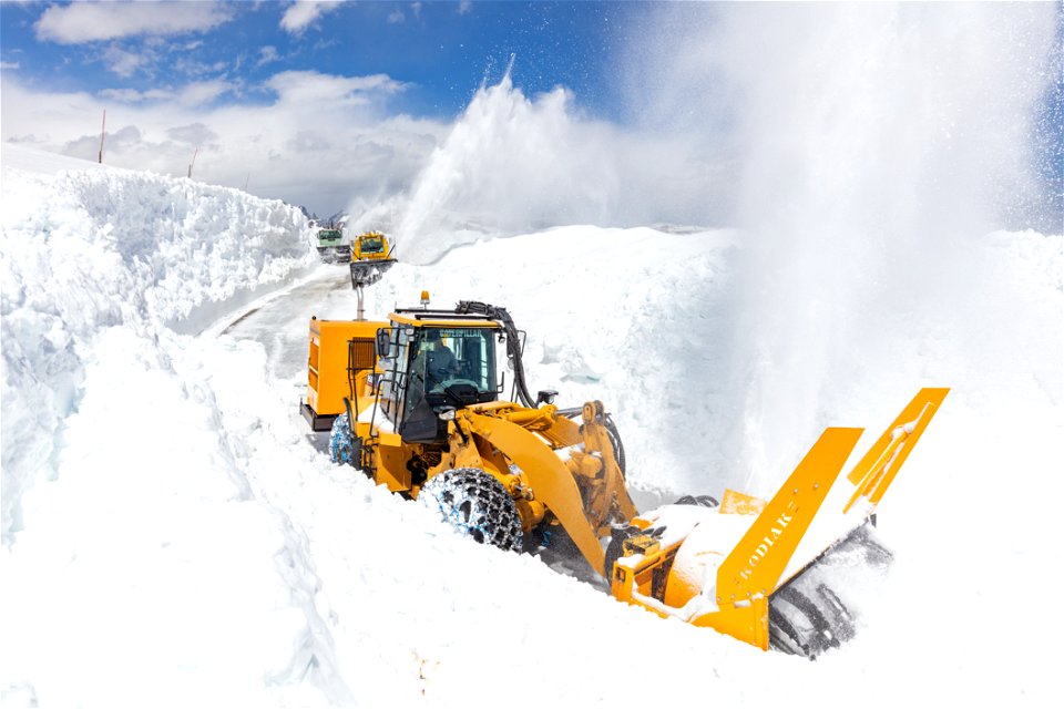 Plowing Beartooth Highway 2021 (21) photo