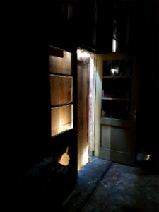 Urbex Kasteel en klooster St. Anna te Heel, op een kier