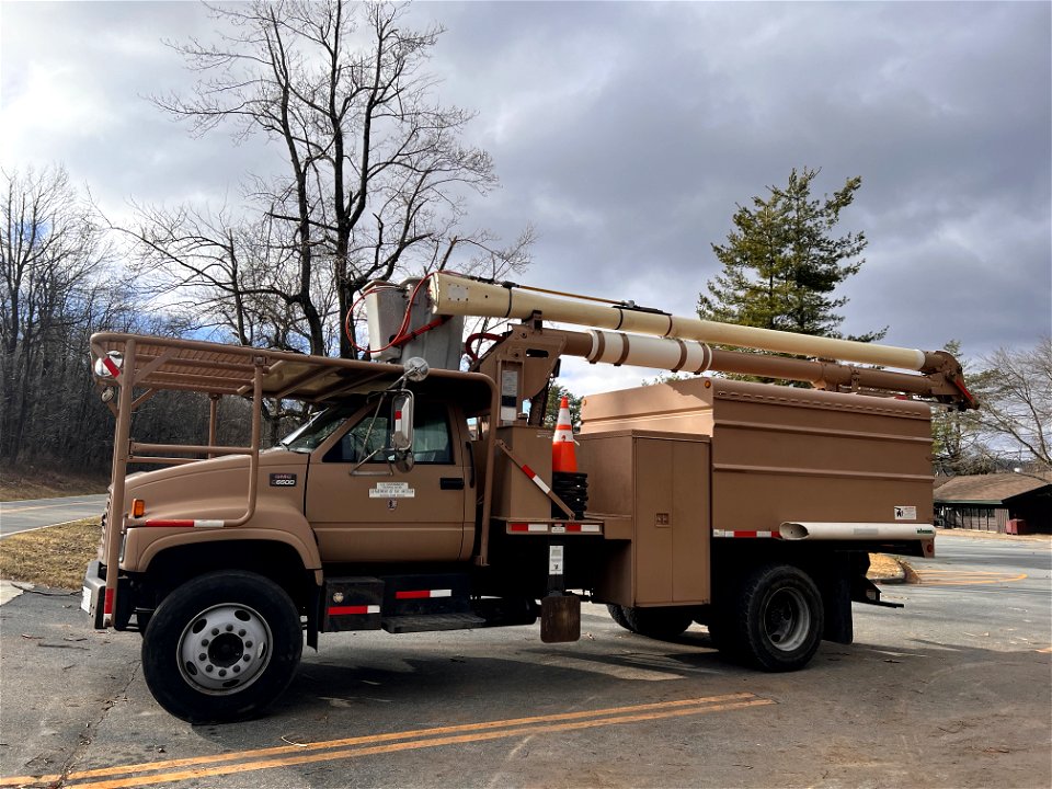 Bucket truck from Valley Forge National Historic Park