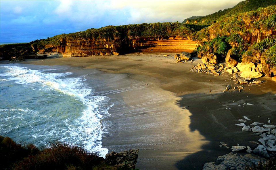 The unspoilt Westcoast. NZ photo