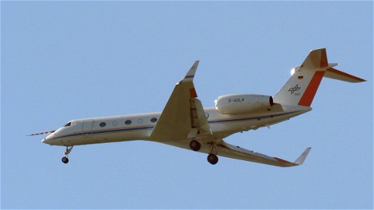 Gulfstream G550 D-ADLR DLR Flugbetriebe (3800 ft.)