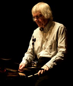 Cecil Taylor-Tony Oxley, 4 october 2009 De Singel Antwerpen - Tony Oxley