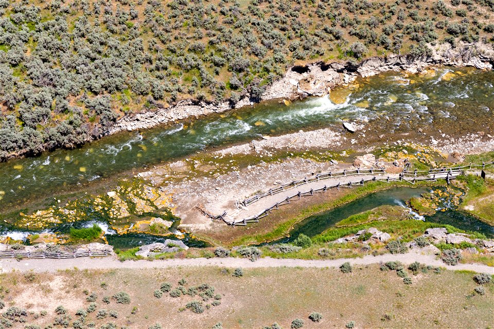 Yellowstone flood event 2022: Boiling River and new Gardner River channel