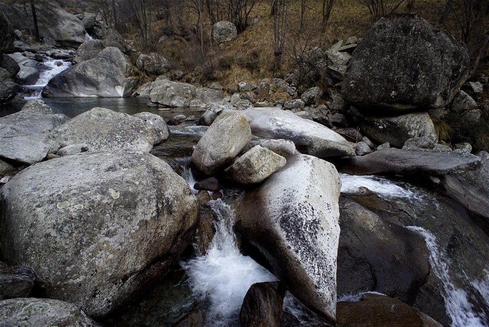 Mountain scene photo