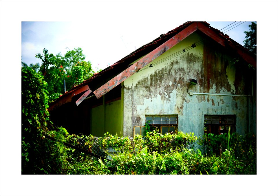 Abandoned building