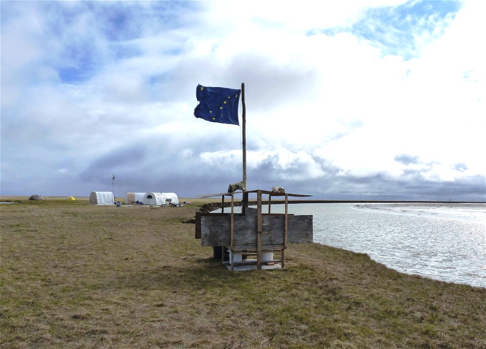 Tutakoke outhouse