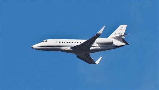 Dassault Falcon 2000LX OE-HMR MHS Aviation from Paris (3800 ft.)