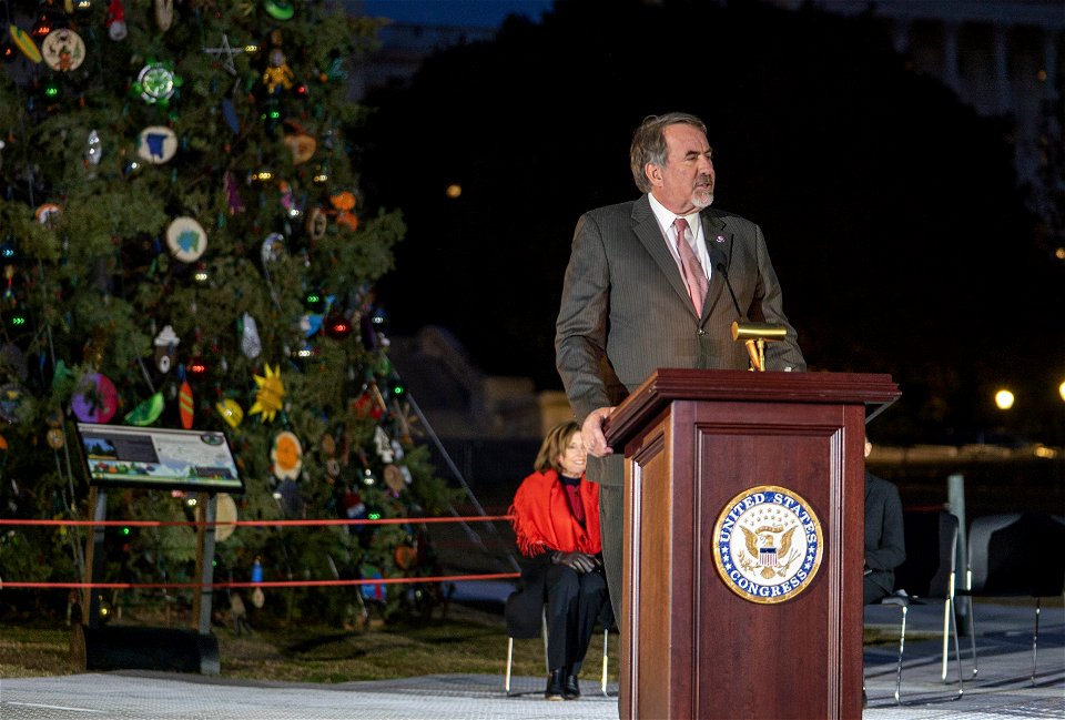 CapitolXmasTreeLighting-WashingtonDC-027