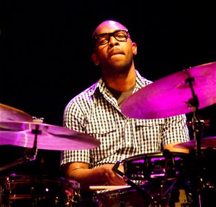 James Farm 1 juni 2011 de Roma Antwerpen - Eric Harland