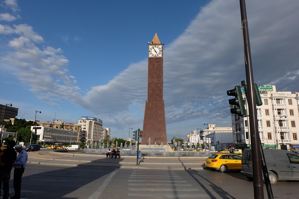 Pubic square monument clock
