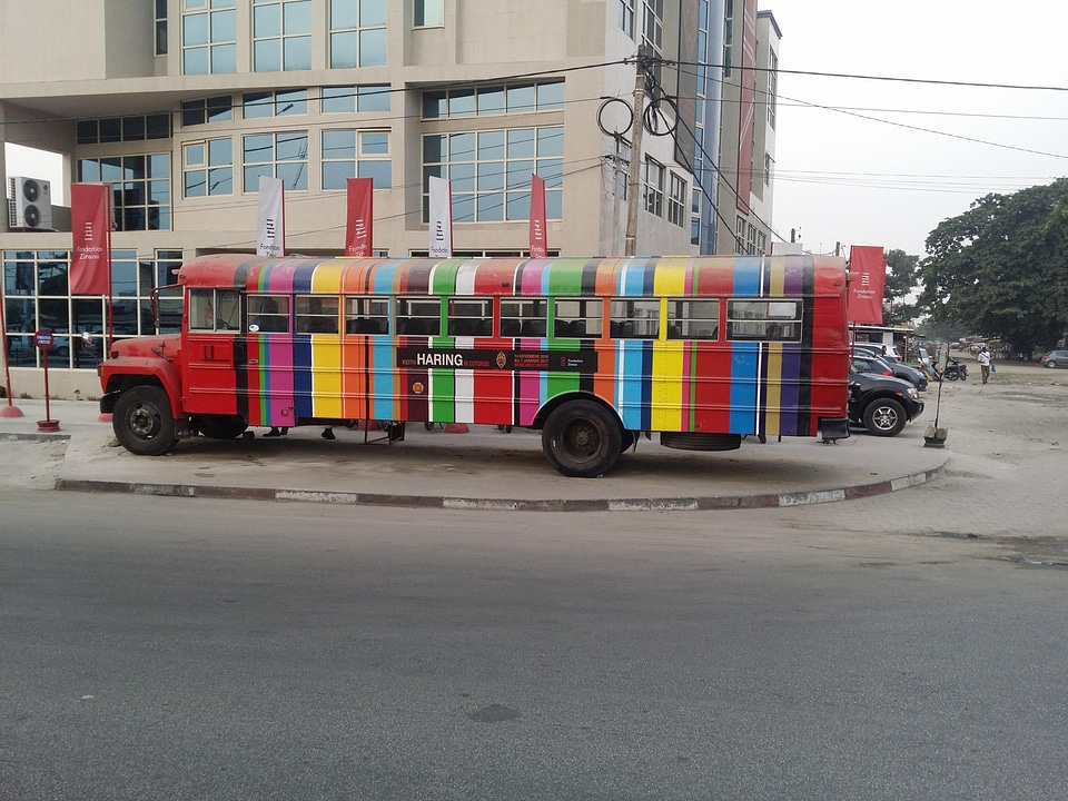 Autobus autocar building