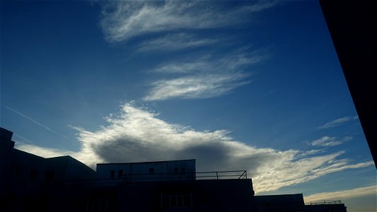 nori_clouds_nubes-2023_0221_090620 photo