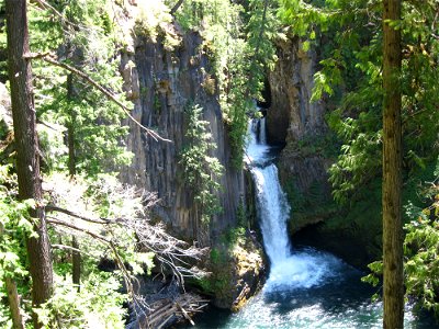 toketee-falls-2010jpg_49364640222_o photo