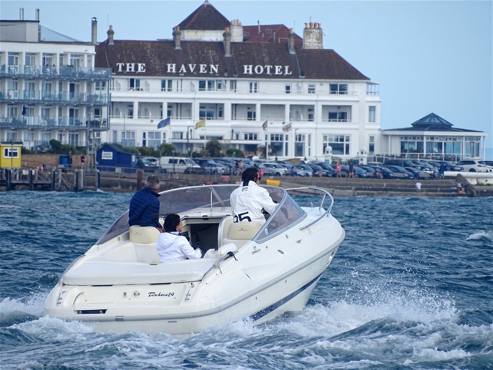 Just seen Elvis Presley heading towards the Isle of Wight!