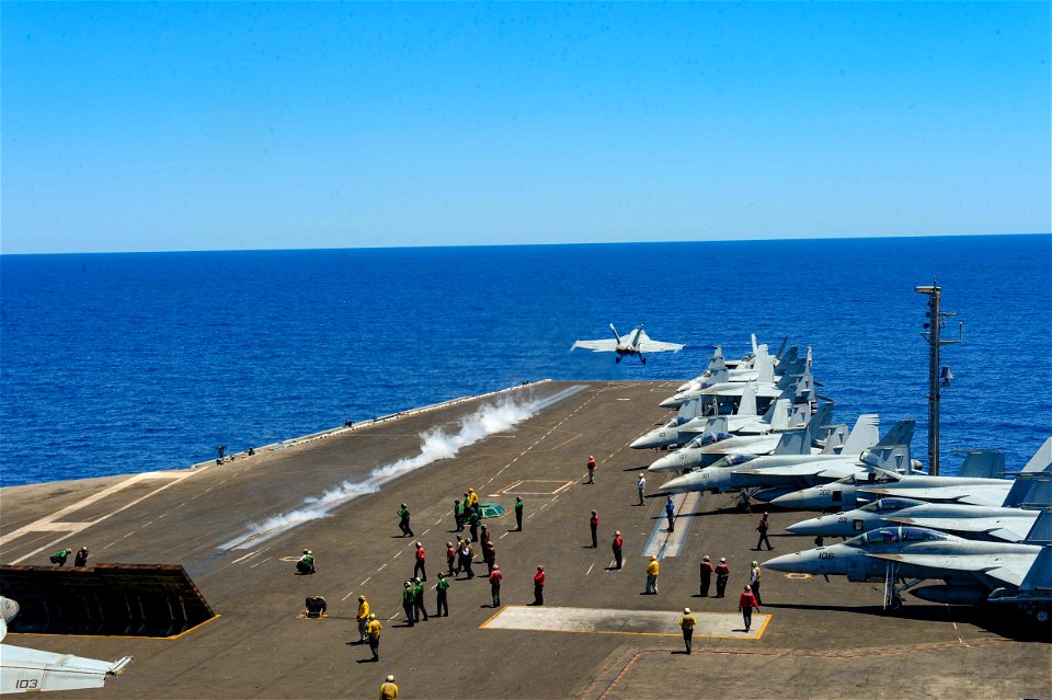 220713-N-FB730-1053