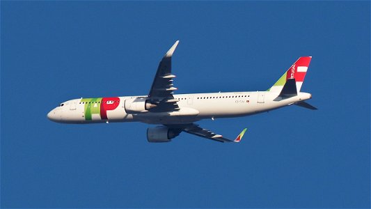Airbus A321-251N CS-TJJ TAP Air Portugal from Lisbon (8100 ft.)
