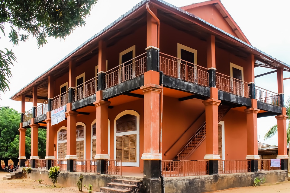Ouidah bâtiment colonial colonial bulding