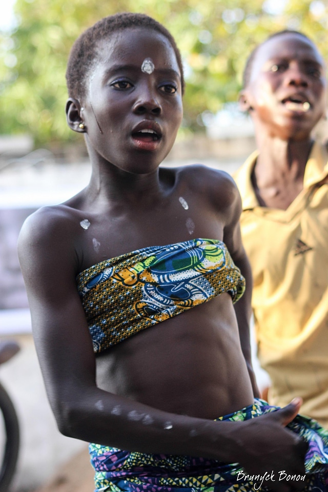 Benin young tradi dancer dance traditional