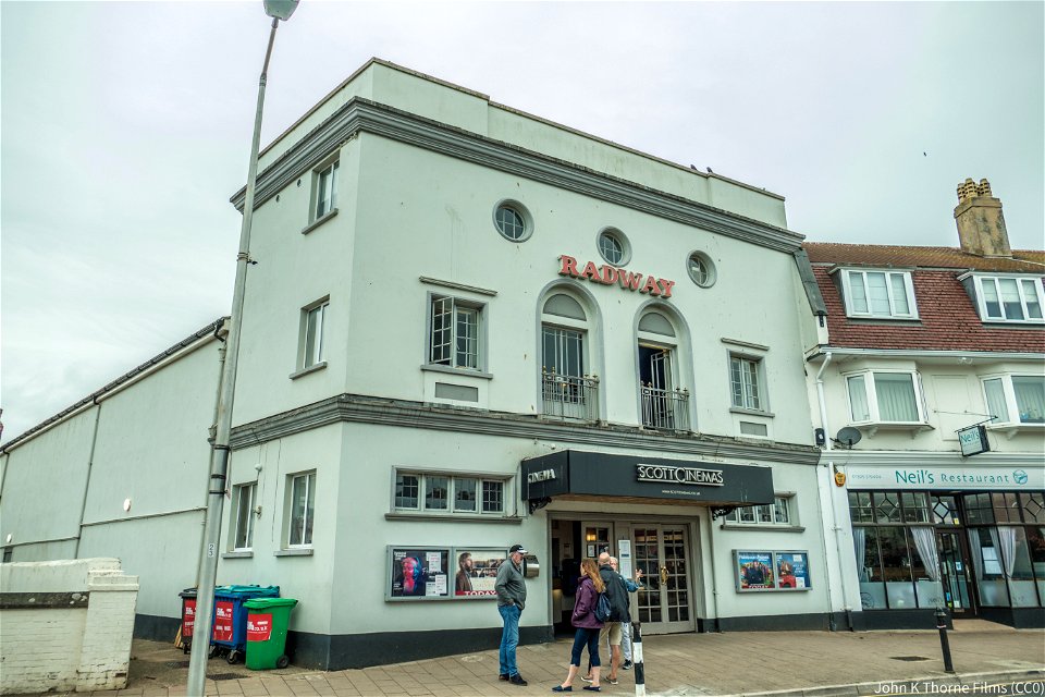 Cinema Sidmouth Radway (SCOTT CINEMAS)