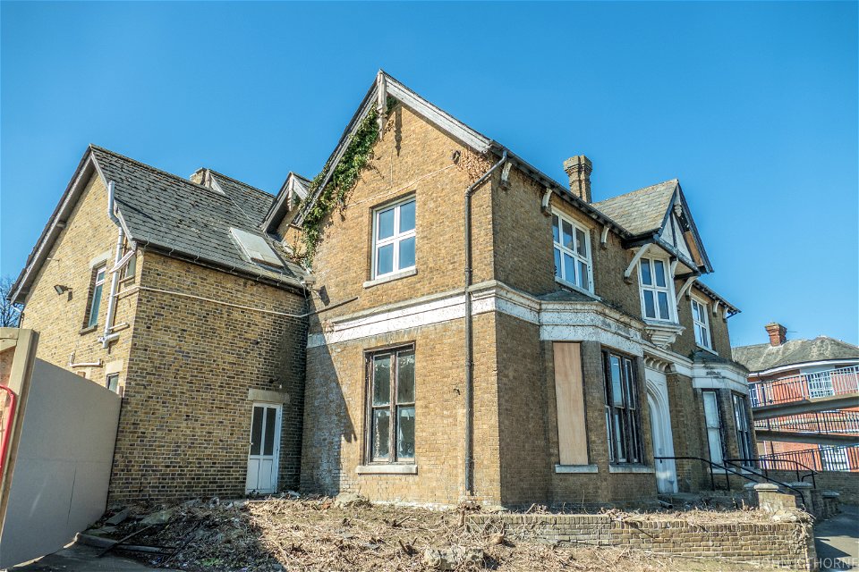 Due to be demolished! 79 London Road Maidstone. A few photos for history.