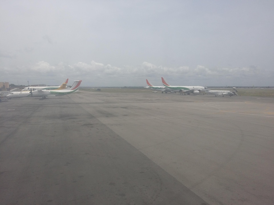 Airport plane jet