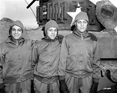 SC 171744 - Three 18-year-old brothers from Kansas City, Mo., report for duty and training at the Armored Force Replacement Center at Fort Knox, Ky., and insofar as records and recollections of Major General Charles L. Scott serve... photo
