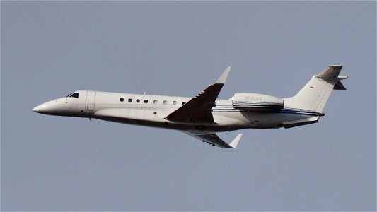 Embraer ERJ-135BJ Legacy 650 M-ILAN Artjet from Vienna (3500 ft.)