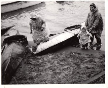 Nunivak Island abt 1949 Western Alaskan Family photo