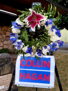 Wreath_OakridgeCityHall