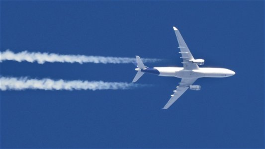 Airbus A330-343 D-AIKO Lufthansa - Frankfurt to Kuwait City (34200 ft.)