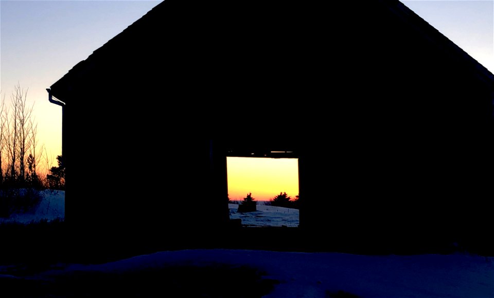 2023/365/87 Barn As Frame