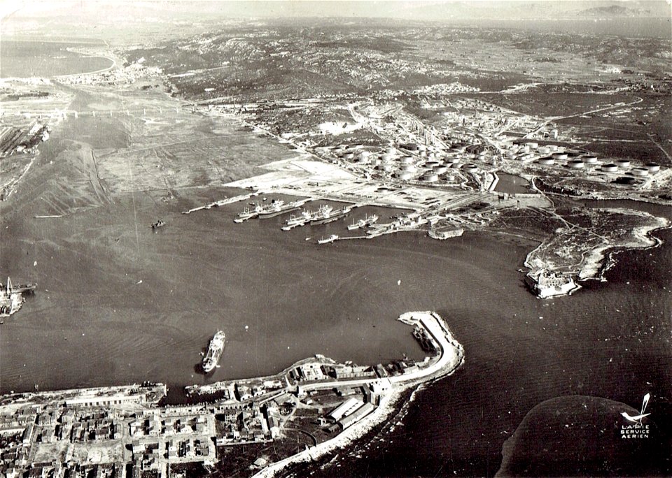 Port-de-Bouc et le Port pétrolier de Lavera