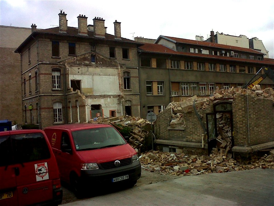 La destruction du batiment Maurice Lamy, Hôpital Necker-Enfants malades, Paris 15e