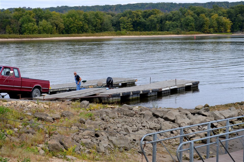 Anglers on BIG in Guttenberg, IA photo