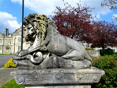 Preston Hall Aylesford Lion Statues