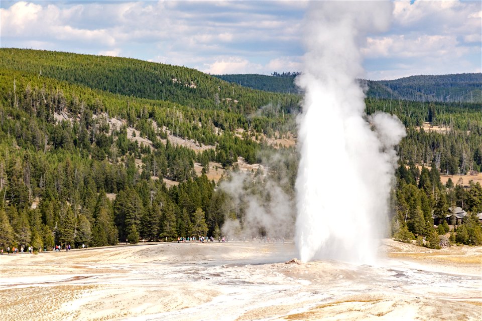 Old Faithful September afternoon eruption