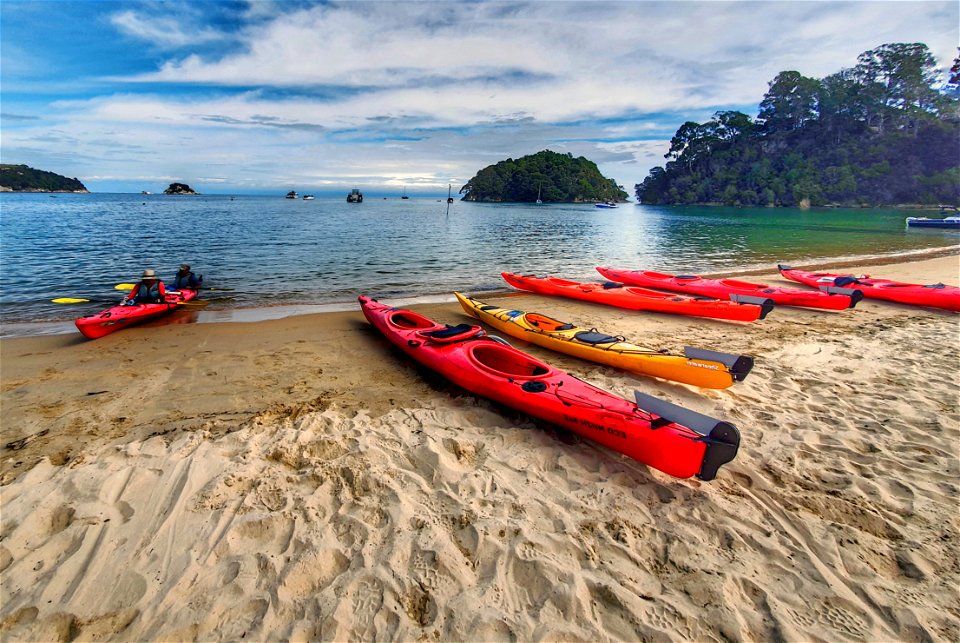 Kayaks at Kaiteriteri.NZ