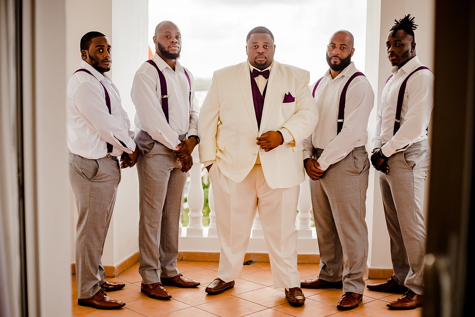 Groomsmen grooms groomsmen