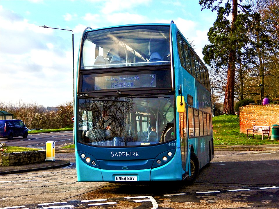 GN58BSV Sapphire Barming Bull Route 7