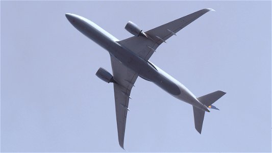 Airbus A350-941 D-AIXE Lufthansa to Miami (15900 ft.) photo