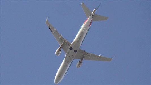 Embraer E175STD EI-RDB Alitalia from Rome (10500 ft.)