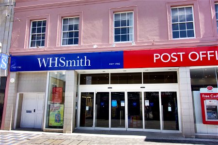 W H Smith Maidstone