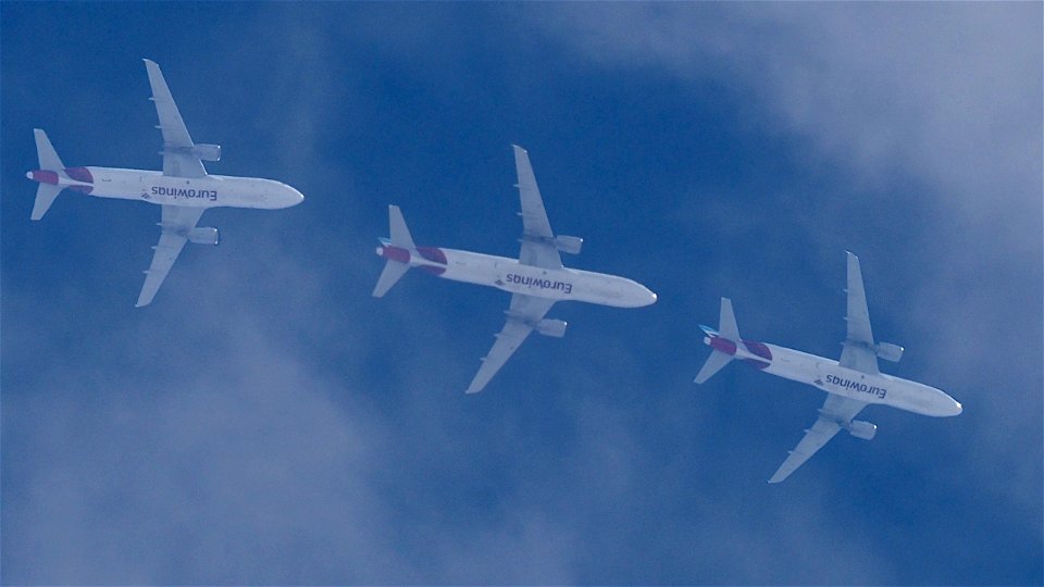 Eurowings blinking through the clouds: Airbus A320-214 D-ABNL - Stuttgrat to Pristina (32200 ft.) photo