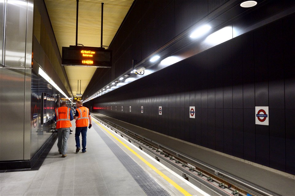 Battersea Power Station station platform