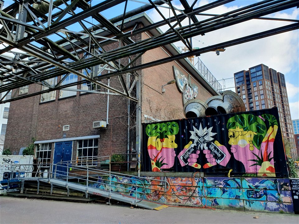 Eindhoven Strijp-S, energy drink